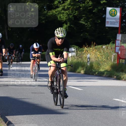 25.08.2024 - Elbe Triathlon Hamburg Fuchs,  Jonas http://msf.ph/oto/6842411 25.08.2024 09:41:10 Radfahren 443, 548, 207, 110, 236, 163 meine-sportfotos.de