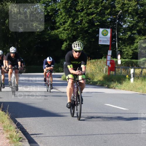25.08.2024 - Elbe Triathlon Hamburg Fuchs,  Jonas http://msf.ph/oto/6842420 25.08.2024 09:41:11 Radfahren 443, 548, 207, 110, 236, 163, 193 meine-sportfotos.de