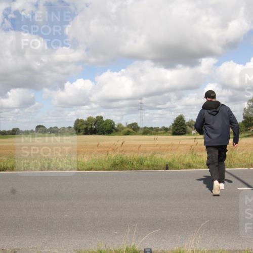 25.08.2024 - Elbe Triathlon Hamburg Fuchs,  Jonas http://msf.ph/oto/6842422 25.08.2024 11:47:39 Radfahren  meine-sportfotos.de