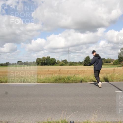 25.08.2024 - Elbe Triathlon Hamburg Fuchs,  Jonas http://msf.ph/oto/6842442 25.08.2024 11:47:40 Radfahren  meine-sportfotos.de