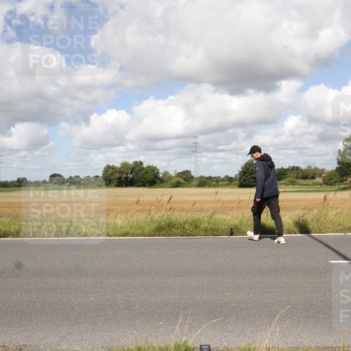 25.08.2024 - Elbe Triathlon Hamburg Fuchs,  Jonas http://msf.ph/oto/6842451 25.08.2024 11:47:41 Radfahren  meine-sportfotos.de
