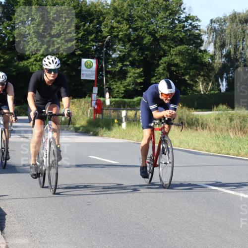 25.08.2024 - Elbe Triathlon Hamburg Fuchs,  Jonas http://msf.ph/oto/6842456 25.08.2024 09:41:13 Radfahren 443, 548, 207, 110, 236, 163, 193, 180, 185, 293 meine-sportfotos.de