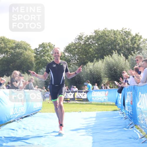 25.08.2024 - Elbe Triathlon Hamburg H.Heesch http://msf.ph/oto/6842467 25.08.2024 10:31:22 Ziel 80, 239 meine-sportfotos.de