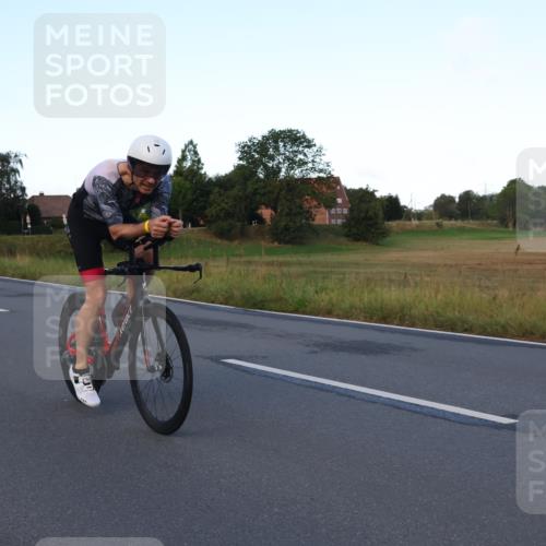 25.08.2024 - Elbe Triathlon Hamburg Fuchs,  Jonas http://msf.ph/oto/6842469 25.08.2024 08:59:16 Radfahren 55 meine-sportfotos.de