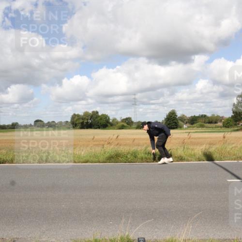 25.08.2024 - Elbe Triathlon Hamburg Fuchs,  Jonas http://msf.ph/oto/6842475 25.08.2024 11:47:42 Radfahren  meine-sportfotos.de