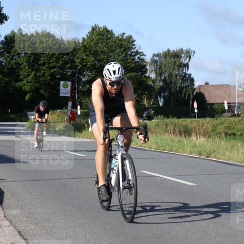 25.08.2024 - Elbe Triathlon Hamburg Fuchs,  Jonas http://msf.ph/oto/6842481 25.08.2024 09:41:14 Radfahren 548, 207, 110, 236, 163, 193, 180, 185, 293 meine-sportfotos.de