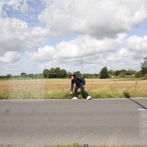 25.08.2024 - Elbe Triathlon Hamburg Fuchs,  Jonas http://msf.ph/oto/6842489 25.08.2024 11:47:43 Radfahren  meine-sportfotos.de