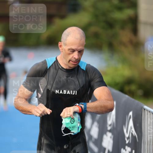 25.08.2024 - Elbe Triathlon Hamburg H.Heesch http://msf.ph/oto/6842491 25.08.2024 08:45:50 Schwimmen 126, 154, 157, 158, 159 meine-sportfotos.de