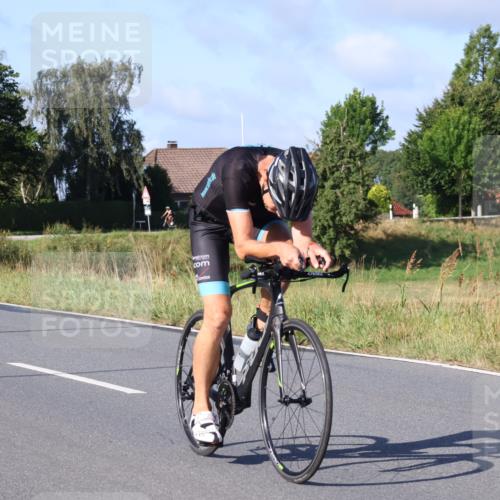 25.08.2024 - Elbe Triathlon Hamburg Fuchs,  Jonas http://msf.ph/oto/6842509 25.08.2024 09:41:15 Radfahren 548, 207, 110, 236, 163, 193, 180, 185, 293 meine-sportfotos.de