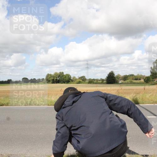 25.08.2024 - Elbe Triathlon Hamburg Fuchs,  Jonas http://msf.ph/oto/6842518 25.08.2024 11:48:20 Radfahren  meine-sportfotos.de