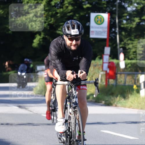 25.08.2024 - Elbe Triathlon Hamburg Fuchs,  Jonas http://msf.ph/oto/6842533 25.08.2024 09:41:17 Radfahren 548, 207, 110, 236, 163, 193, 180, 185, 293 meine-sportfotos.de