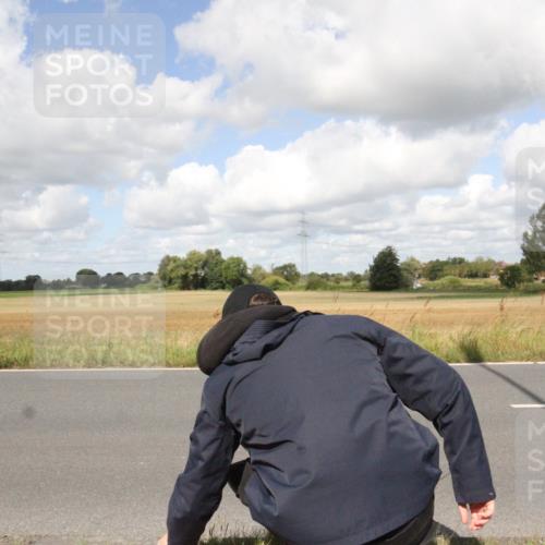 25.08.2024 - Elbe Triathlon Hamburg Fuchs,  Jonas http://msf.ph/oto/6842540 25.08.2024 11:48:21 Radfahren  meine-sportfotos.de
