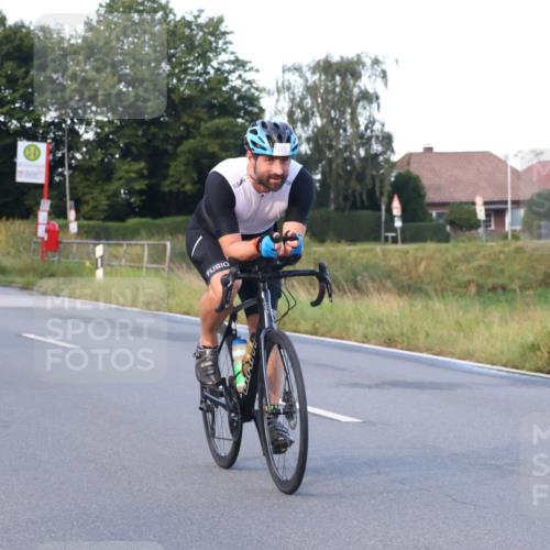 25.08.2024 - Elbe Triathlon Hamburg Fuchs,  Jonas http://msf.ph/oto/6842565 25.08.2024 08:59:28 Radfahren 47, 144, 170 meine-sportfotos.de