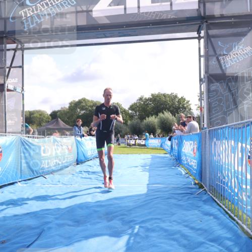 25.08.2024 - Elbe Triathlon Hamburg H.Heesch http://msf.ph/oto/6842567 25.08.2024 10:31:23 Ziel 80, 239 meine-sportfotos.de