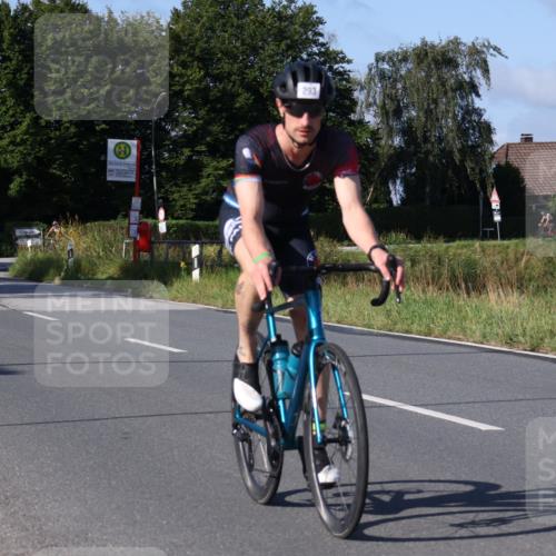 25.08.2024 - Elbe Triathlon Hamburg Fuchs,  Jonas http://msf.ph/oto/6842601 25.08.2024 09:41:19 Radfahren 110, 236, 163, 193, 180, 185, 293 meine-sportfotos.de