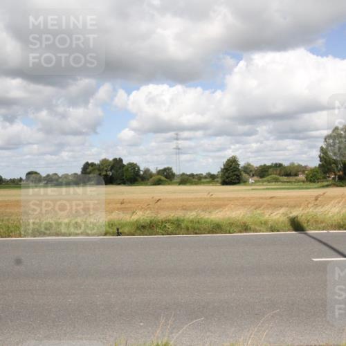 25.08.2024 - Elbe Triathlon Hamburg Fuchs,  Jonas http://msf.ph/oto/6842626 25.08.2024 11:53:09 Radfahren  meine-sportfotos.de