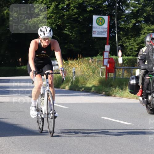 25.08.2024 - Elbe Triathlon Hamburg Fuchs,  Jonas http://msf.ph/oto/6842648 25.08.2024 09:41:22 Radfahren 193, 180, 185, 293, 470 meine-sportfotos.de