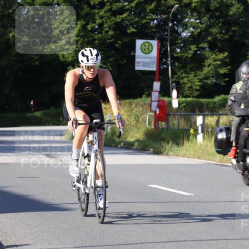 25.08.2024 - Elbe Triathlon Hamburg Fuchs,  Jonas http://msf.ph/oto/6842654 25.08.2024 09:41:22 Radfahren 193, 180, 185, 293, 470 meine-sportfotos.de