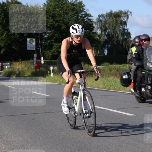 25.08.2024 - Elbe Triathlon Hamburg Fuchs,  Jonas http://msf.ph/oto/6842677 25.08.2024 09:41:23 Radfahren 193, 180, 185, 293, 470 meine-sportfotos.de