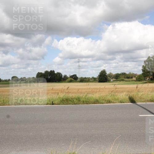 25.08.2024 - Elbe Triathlon Hamburg Fuchs,  Jonas http://msf.ph/oto/6842680 25.08.2024 11:53:16 Radfahren  meine-sportfotos.de