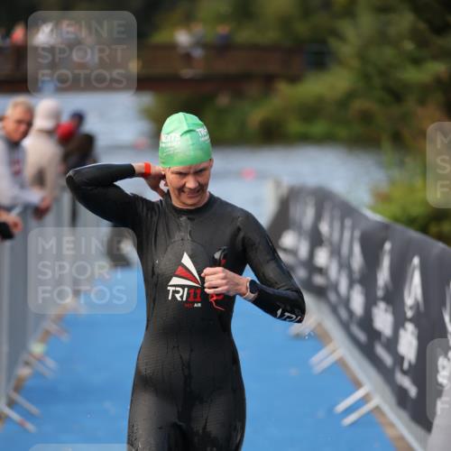 25.08.2024 - Elbe Triathlon Hamburg H.Heesch http://msf.ph/oto/6842692 25.08.2024 08:45:56 Schwimmen 126, 149, 154, 159, 184 meine-sportfotos.de
