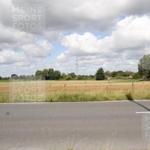 25.08.2024 - Elbe Triathlon Hamburg Fuchs,  Jonas http://msf.ph/oto/6842721 25.08.2024 11:54:04 Radfahren  meine-sportfotos.de