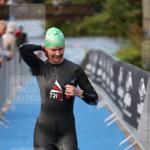 25.08.2024 - Elbe Triathlon Hamburg H.Heesch http://msf.ph/oto/6842725 25.08.2024 08:45:56 Schwimmen 126, 149, 154, 159, 184 meine-sportfotos.de