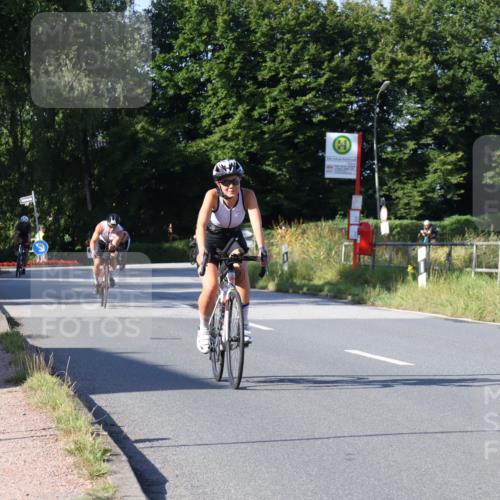 25.08.2024 - Elbe Triathlon Hamburg Fuchs,  Jonas http://msf.ph/oto/6842742 25.08.2024 09:41:28 Radfahren 470, 368, 370, 222 meine-sportfotos.de