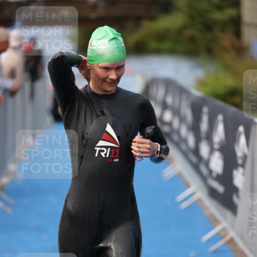 25.08.2024 - Elbe Triathlon Hamburg H.Heesch http://msf.ph/oto/6842743 25.08.2024 08:45:56 Schwimmen 126, 149, 154, 159, 184 meine-sportfotos.de