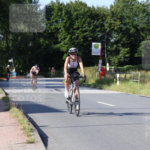 25.08.2024 - Elbe Triathlon Hamburg Fuchs,  Jonas http://msf.ph/oto/6842747 25.08.2024 09:41:28 Radfahren 470, 368, 370, 222 meine-sportfotos.de