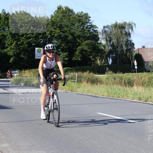 25.08.2024 - Elbe Triathlon Hamburg Fuchs,  Jonas http://msf.ph/oto/6842764 25.08.2024 09:41:28 Radfahren 470, 368, 370, 222 meine-sportfotos.de