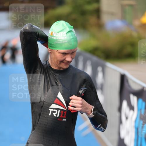 25.08.2024 - Elbe Triathlon Hamburg H.Heesch http://msf.ph/oto/6842770 25.08.2024 08:45:57 Schwimmen 126, 149, 154, 159, 184 meine-sportfotos.de