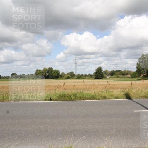 25.08.2024 - Elbe Triathlon Hamburg Fuchs,  Jonas http://msf.ph/oto/6842771 25.08.2024 11:54:07 Radfahren  meine-sportfotos.de