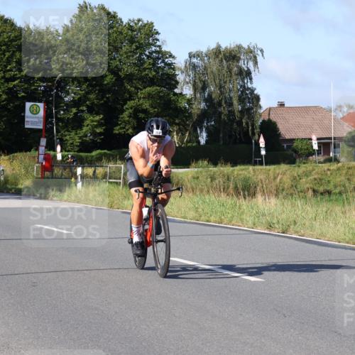 25.08.2024 - Elbe Triathlon Hamburg Fuchs,  Jonas http://msf.ph/oto/6842797 25.08.2024 09:41:30 Radfahren 470, 368, 370, 222, 202, 387 meine-sportfotos.de