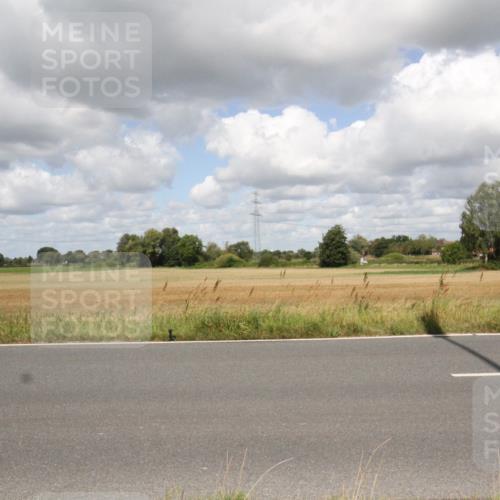 25.08.2024 - Elbe Triathlon Hamburg Fuchs,  Jonas http://msf.ph/oto/6842798 25.08.2024 11:54:08 Radfahren  meine-sportfotos.de