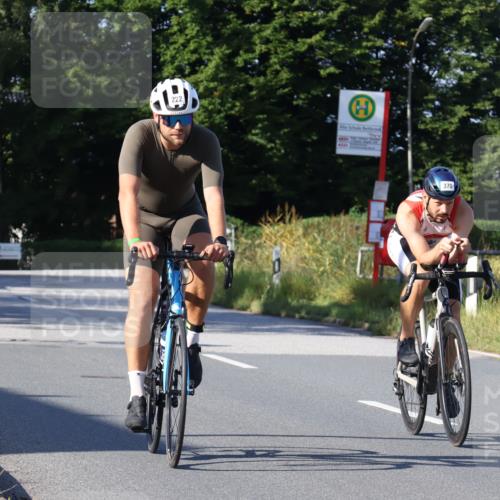 25.08.2024 - Elbe Triathlon Hamburg Fuchs,  Jonas http://msf.ph/oto/6842812 25.08.2024 09:41:34 Radfahren 470, 368, 370, 222, 202, 387, 121, 158 meine-sportfotos.de