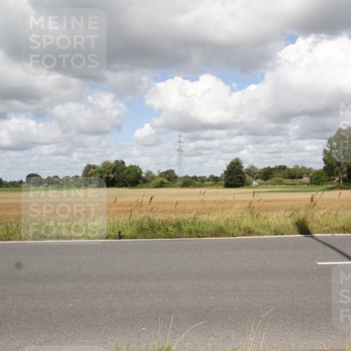 25.08.2024 - Elbe Triathlon Hamburg Fuchs,  Jonas http://msf.ph/oto/6842814 25.08.2024 11:54:09 Radfahren  meine-sportfotos.de