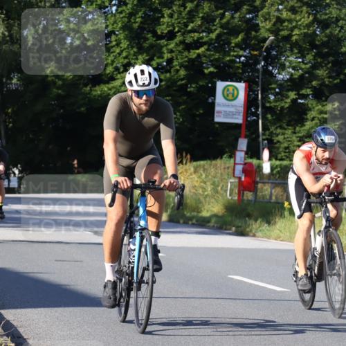 25.08.2024 - Elbe Triathlon Hamburg Fuchs,  Jonas http://msf.ph/oto/6842819 25.08.2024 09:41:34 Radfahren 470, 368, 370, 222, 202, 387, 121, 158 meine-sportfotos.de