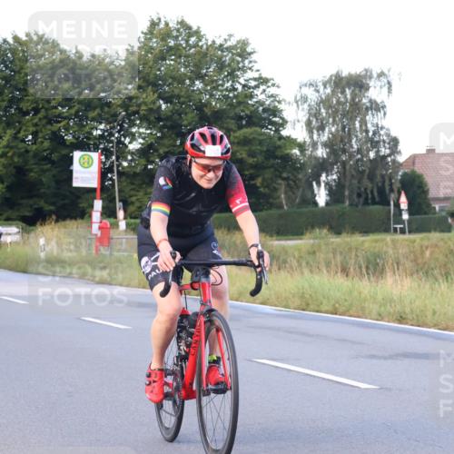 25.08.2024 - Elbe Triathlon Hamburg Fuchs,  Jonas http://msf.ph/oto/6842832 25.08.2024 09:00:03 Radfahren 177 meine-sportfotos.de