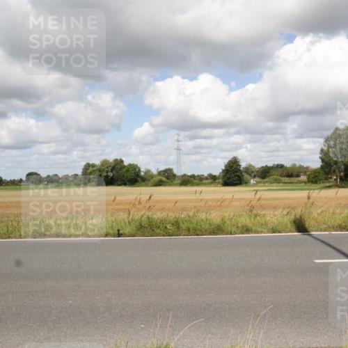 25.08.2024 - Elbe Triathlon Hamburg Fuchs,  Jonas http://msf.ph/oto/6842834 25.08.2024 11:54:10 Radfahren  meine-sportfotos.de