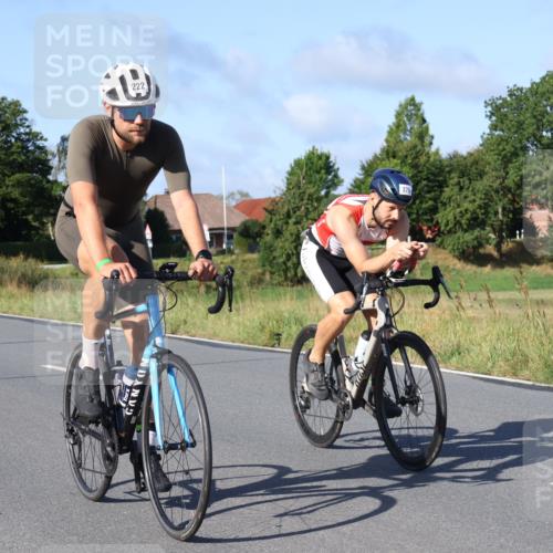 25.08.2024 - Elbe Triathlon Hamburg Fuchs,  Jonas http://msf.ph/oto/6842850 25.08.2024 09:41:35 Radfahren 368, 370, 222, 202, 387, 121, 158 meine-sportfotos.de