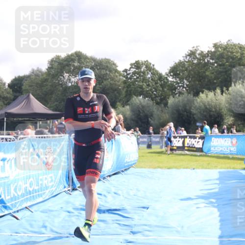 25.08.2024 - Elbe Triathlon Hamburg H.Heesch http://msf.ph/oto/6842861 25.08.2024 10:31:35 Ziel 187, 239 meine-sportfotos.de