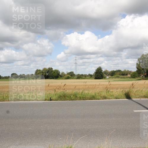 25.08.2024 - Elbe Triathlon Hamburg Fuchs,  Jonas http://msf.ph/oto/6842862 25.08.2024 11:54:12 Radfahren  meine-sportfotos.de