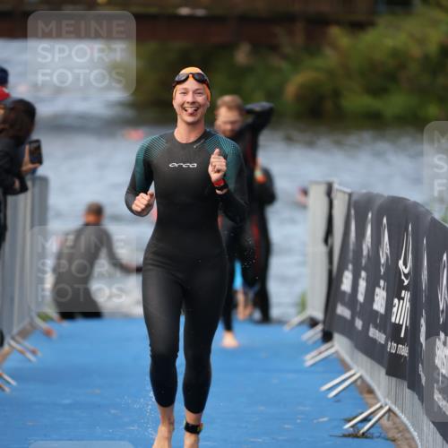 25.08.2024 - Elbe Triathlon Hamburg H.Heesch http://msf.ph/oto/6842865 25.08.2024 08:46:04 Schwimmen 123, 126, 149, 154, 159, 160, 184 meine-sportfotos.de