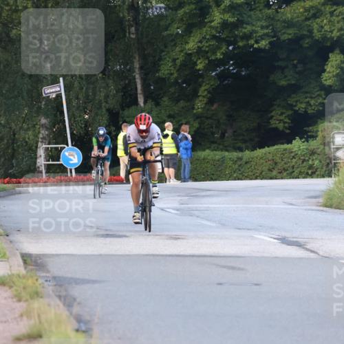 25.08.2024 - Elbe Triathlon Hamburg Fuchs,  Jonas http://msf.ph/oto/6842866 25.08.2024 09:00:08 Radfahren 177, 70 meine-sportfotos.de