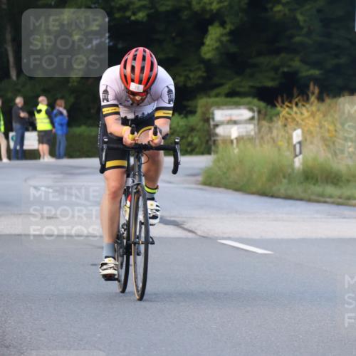 25.08.2024 - Elbe Triathlon Hamburg Fuchs,  Jonas http://msf.ph/oto/6842873 25.08.2024 09:00:10 Radfahren 70, 127 meine-sportfotos.de