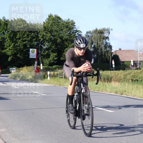 25.08.2024 - Elbe Triathlon Hamburg Fuchs,  Jonas http://msf.ph/oto/6842874 25.08.2024 09:41:36 Radfahren 368, 370, 222, 202, 387, 121, 158 meine-sportfotos.de