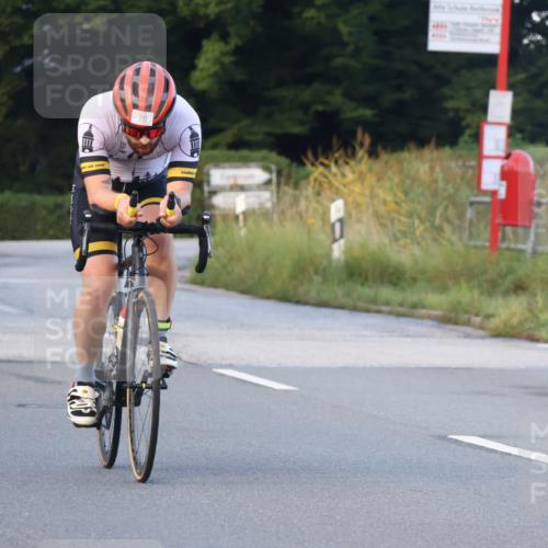 25.08.2024 - Elbe Triathlon Hamburg Fuchs,  Jonas http://msf.ph/oto/6842880 25.08.2024 09:00:10 Radfahren 70, 127 meine-sportfotos.de
