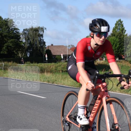 25.08.2024 - Elbe Triathlon Hamburg Fuchs,  Jonas http://msf.ph/oto/6842909 25.08.2024 09:41:38 Radfahren 370, 222, 202, 387, 121, 158 meine-sportfotos.de