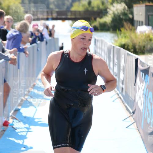 25.08.2024 - Elbe Triathlon Hamburg H.Heesch http://msf.ph/oto/6842923 25.08.2024 14:37:41 Schwimmen  meine-sportfotos.de
